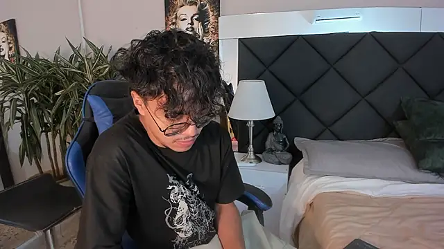 Snapshot of kai_storn chatting on 2, 3, 2026 kai storn online show from 2, 3, 2026