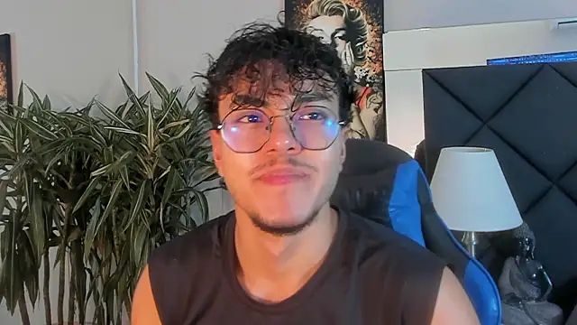 Snapshot of kai_storn chatting on 4, 3, 2026 kai storn online show from 4, 3, 2026