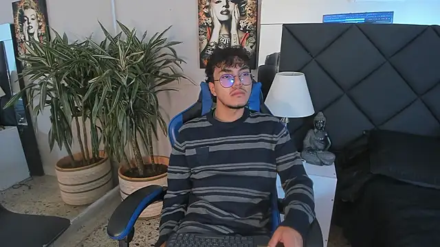 Snapshot of kai_storn chatting on 12, 3, 2026 kai storn online show from 12, 3, 2026