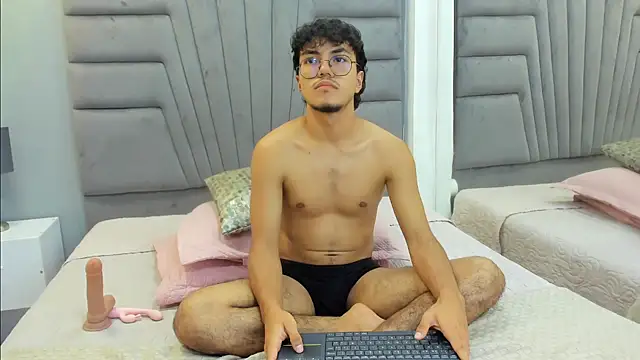 Snapshot of kai_storn chatting on 18, 3, 2026 kai storn online show from 18, 3, 2026