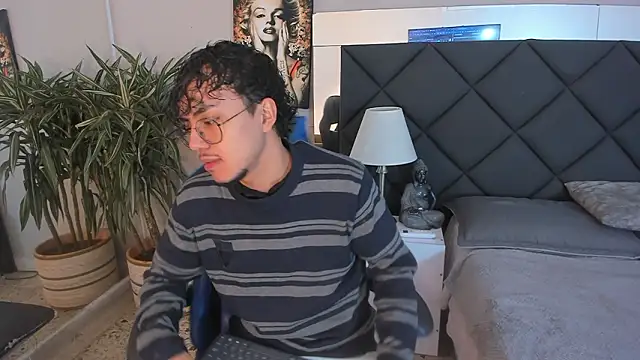 Snapshot of kai_storn chatting on 21, 3, 2026 kai storn online show from 21, 3, 2026