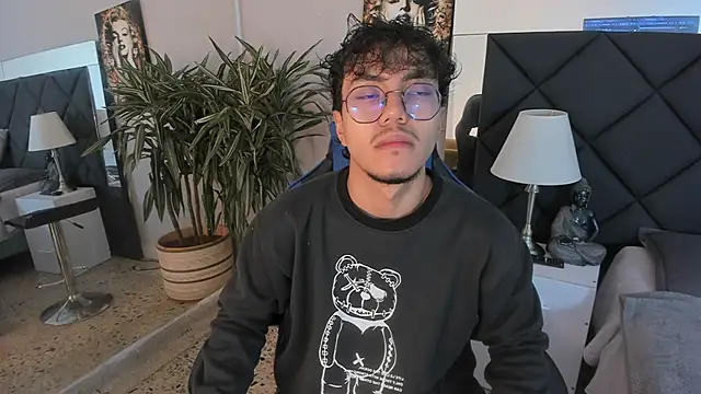 Snapshot of kai_storn chatting on 22, 3, 2026 kai storn online show from 22, 3, 2026