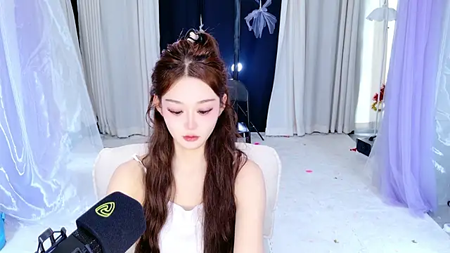 Snapshot of Dancer_Lucky-Nini chatting on 5, 3, 2026 Dancer Lucky-Nini online show from 5, 3, 2026