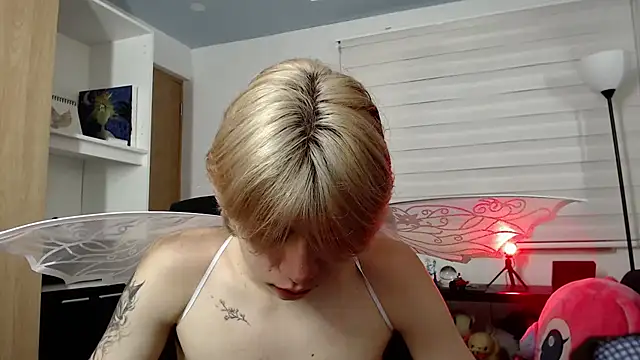 Snapshot of duvisex19 chatting on 20, 5, 2026 duvisex19 online show from 20, 5, 2026