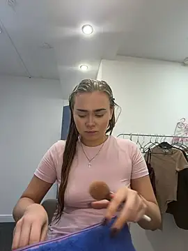 MonicaWestt online show from 29, 6, 2026