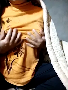 Snapshot of Tina-beo chatting on 6, 3, 2026 Tina-beo online show from 6, 3, 2026