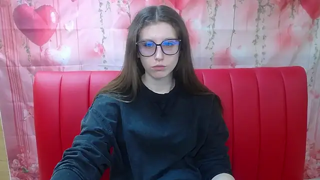 Snapshot of LilianaShine chatting on 7, 3, 2026 LilianaShine online show from 7, 3, 2026