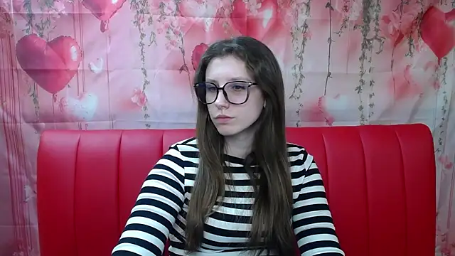 Snapshot of LilianaShine chatting on 18, 3, 2026 LilianaShine online show from 18, 3, 2026