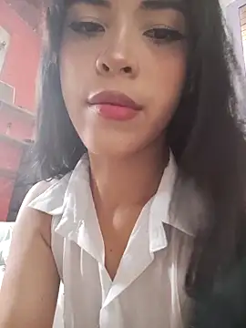 Luucia 09 online show from 13, 4, 2026