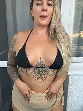 sexybatwomen33 online show from 18, 7, 2026