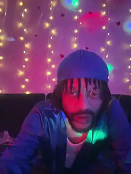 Snapshot of magic_man1085 chatting on 5, 3, 2026 magic man1085 online show from 5, 3, 2026