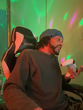 Snapshot of magic_man1085 chatting on 13, 3, 2026 magic man1085 online show from 13, 3, 2026