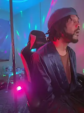 Snapshot of magic_man1085 chatting on 15, 3, 2026 magic man1085 online show from 15, 3, 2026