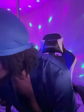 Snapshot of magic_man1085 chatting on 21, 3, 2026 magic man1085 online show from 21, 3, 2026