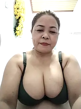 Baby-bigtits2026 online show from 4, 5, 2026