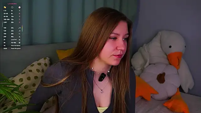ShantellAngulo online show from 29, 4, 2026