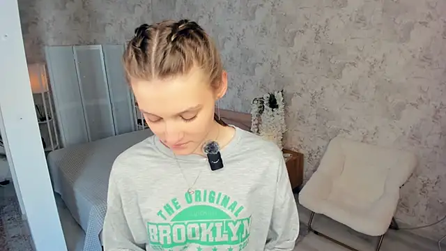 LianneBynon online show from 4, 2, 2026