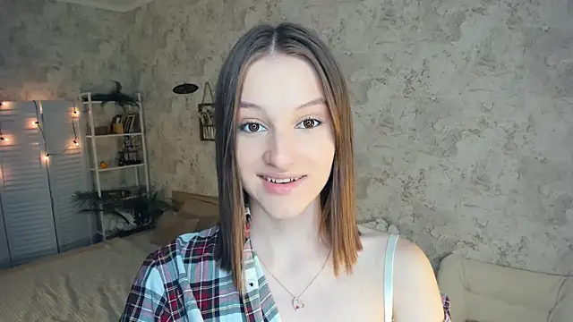 LianneBynon online show from 22, 6, 2026