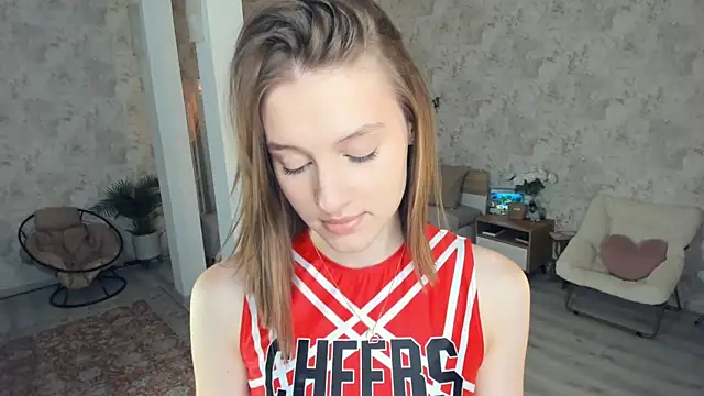 LianneBynon online show from 23, 6, 2026