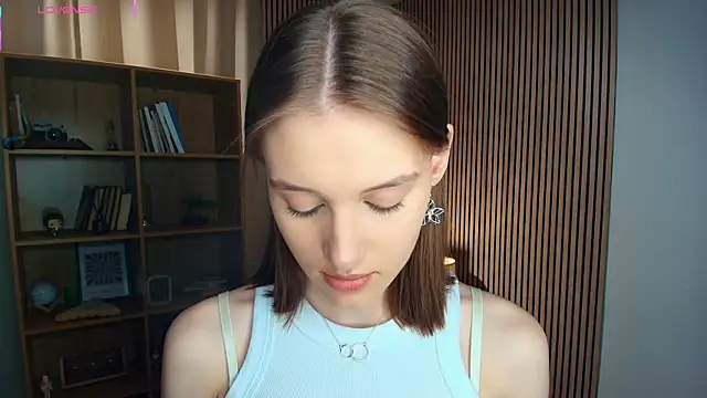 LianneBynon online show from 24, 7, 2026