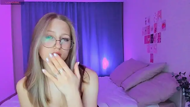 Vega Taylor online show from 26, 2, 2026