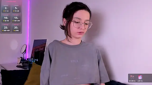 Snapshot of miabellee_ chatting on 8, 2, 2026 miabellee online show from 8, 2, 2026