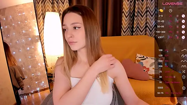 Snapshot of cherrykississ chatting on 21, 2, 2026 cherrykississ online show from 21, 2, 2026