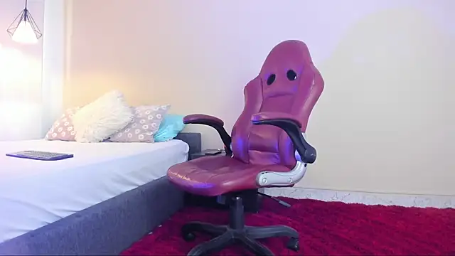 bellawild  online show from 14, 3, 2026