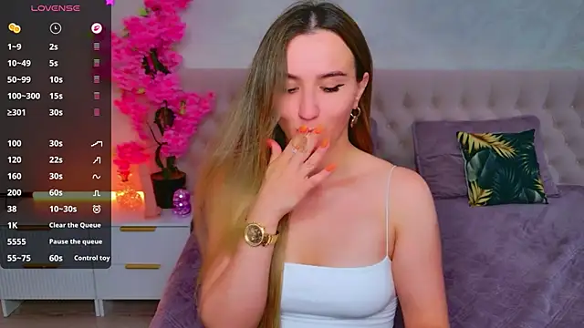 JasminUqueen online show from 26, 6, 2026