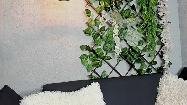 Amanda Rossi online show from 27, 7, 2026