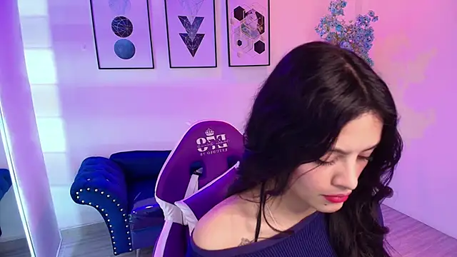 Maddie T18 online show from 29, 4, 2026