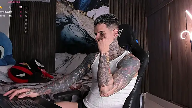 Snapshot of trisstann_ chatting on 10, 3, 2026 trisstann online show from 10, 3, 2026