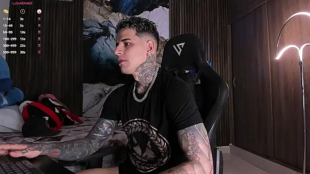 Snapshot of trisstann_ chatting on 13, 3, 2026 trisstann online show from 13, 3, 2026