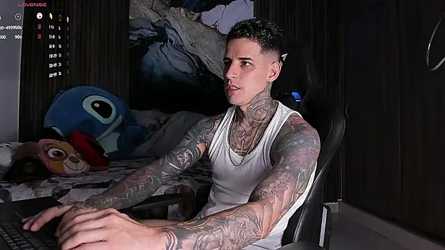 Snapshot of trisstann_ chatting on 20, 3, 2026 trisstann online show from 20, 3, 2026