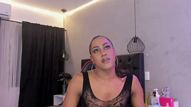 naomi  blair online show from 23, 7, 2026