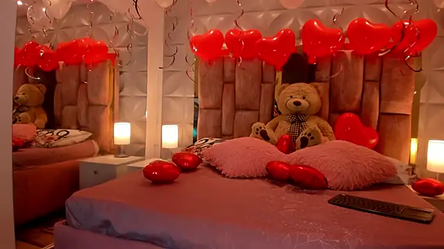 Paris Velvet online show from 17, 2, 2026