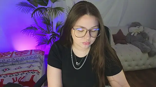 vanessaparadiza online show from 10, 6, 2026