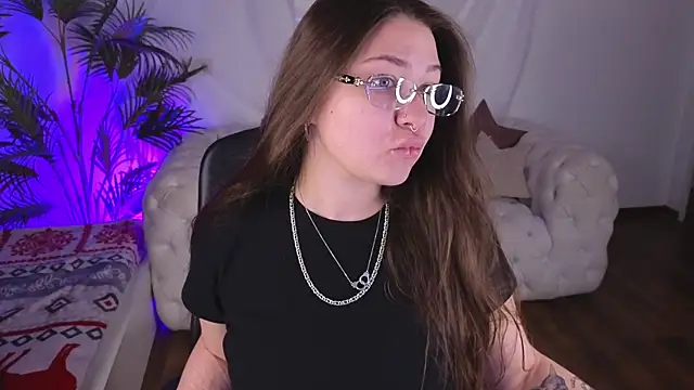 vanessaparadiza online show from 8, 8, 2026