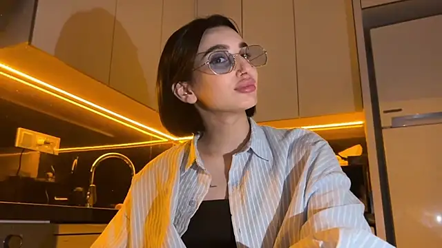 Snapshot of BlackFox_V chatting on 7, 3, 2026 BlackFox V online show from 7, 3, 2026