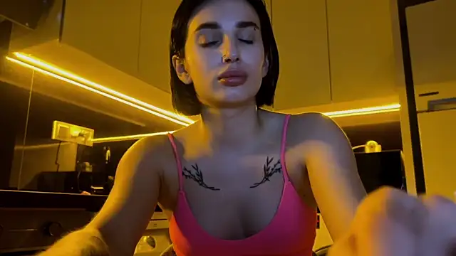 Snapshot of BlackFox_V chatting on 9, 3, 2026 BlackFox V online show from 9, 3, 2026