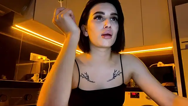 Snapshot of BlackFox_V chatting on 21, 3, 2026 BlackFox V online show from 21, 3, 2026