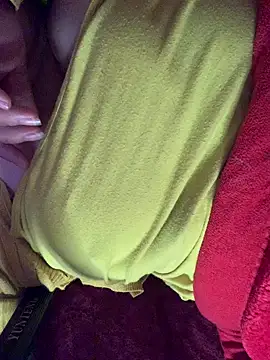 Snapshot of Star-sweet01 chatting on 10, 3, 2026 Star-sweet01 online show from 10, 3, 2026