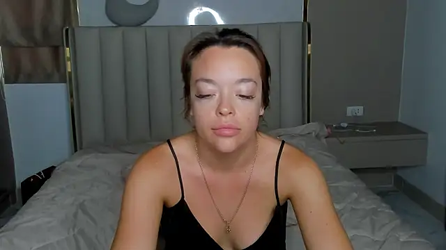 stellaa quenn online show from 9, 3, 2026