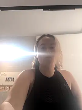  luisaeliza  online show from 8, 5, 2026