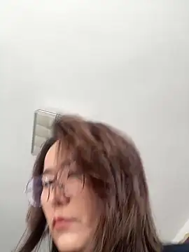 Snapshot of Youyou_12 chatting on 6, 2, 2026 Youyou 12 online show from 6, 2, 2026