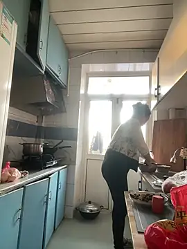 Snapshot of Youyou_12 chatting on 3, 3, 2026 Youyou 12 online show from 3, 3, 2026