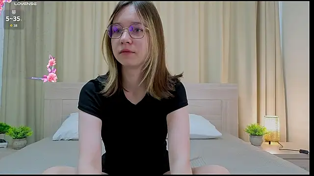 alorenna online show from 12, 2, 2026