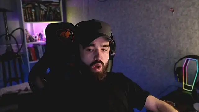 Snapshot of _Mostly_ chatting on 10, 3, 2026 Mostly online show from 10, 3, 2026