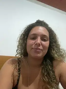 LoiraQuente69 online show from 8, 5, 2026