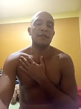 Snapshot of djmorenoo chatting on 23, 2, 2026 djmorenoo online show from 23, 2, 2026